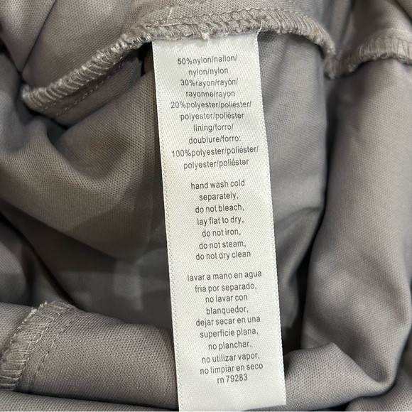 NWT Alex Evenings Sequin Floral Lace Ribbon Rosette Gown Gray Silver Size 12 - Picture 7 of 12